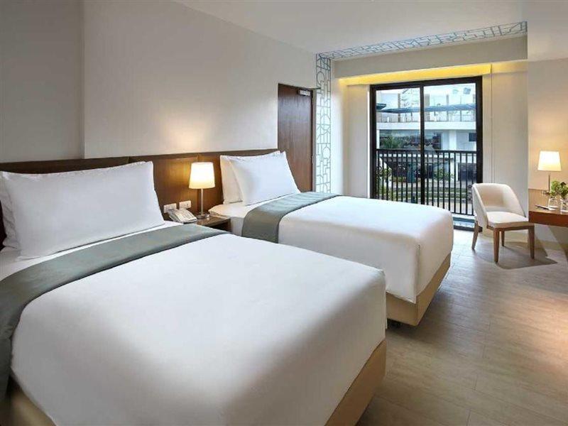 เควสต์ โฮเต็ล ตาไกย์ไตย์ Hotel Tagaytay City ภายนอก รูปภาพ